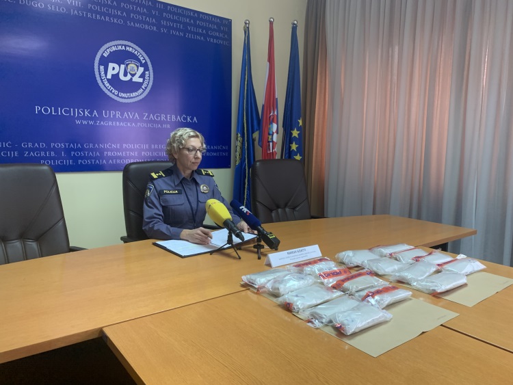 Slika /PU_ZG/slike/PUZ/2019/STUDENI/7-11-2019 heroin/fotka 2.jpg